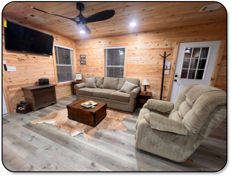 Peaceful lake near Beautiful wood surronding the M & M Outdoors Campground.
